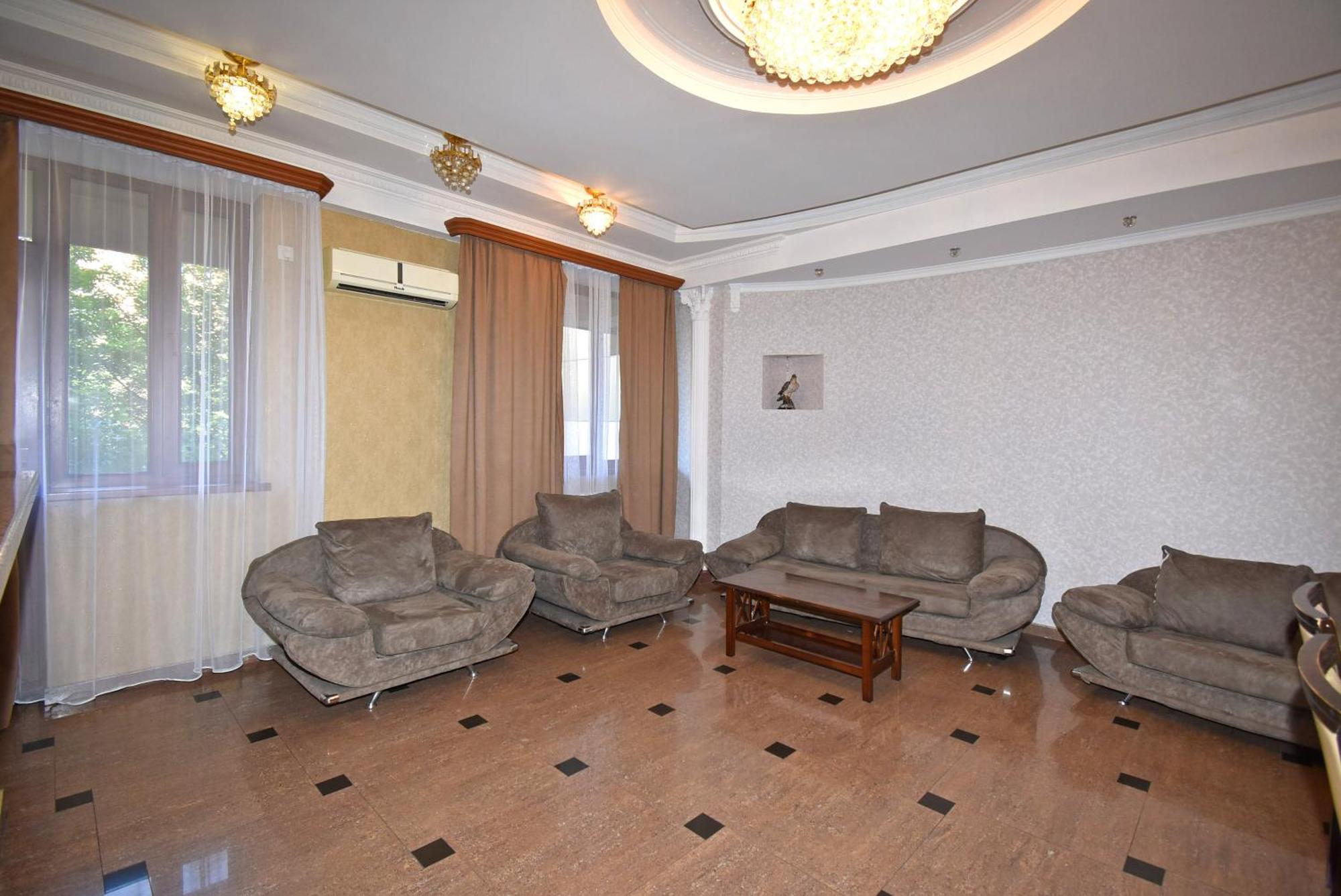 Armenak Apartment 5-Комнатная Jerevan Exteriör bild